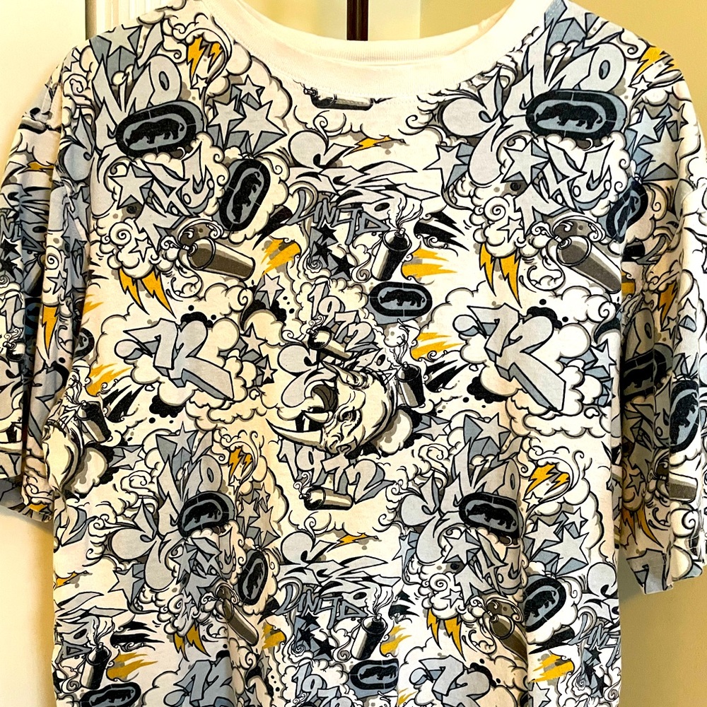 Vintage Ecko Unlimited Street Art T-shirt